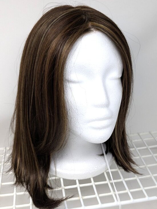 Renee of Paris Brown Bob Wig Lace Front Highlights NIB Medium Length Brunette main image 4